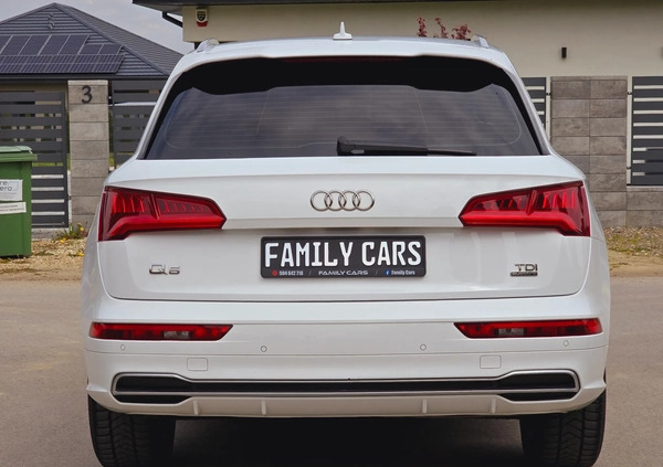 Audi Q5 cena 125458 przebieg: 155000, rok produkcji 2018 z Bystrzyca Kłodzka małe 781